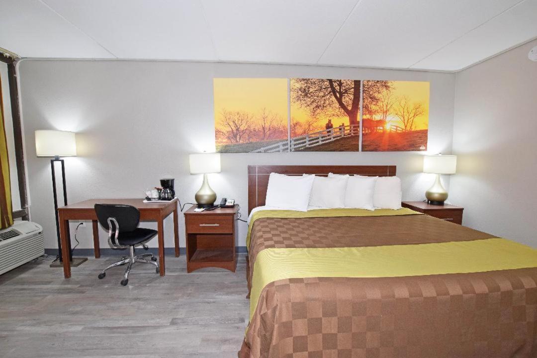 Days Inn By Wyndham Midland Buitenkant foto